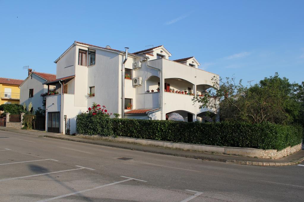 Apartments Vanessa Porec Luaran gambar